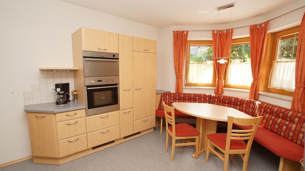 Haus Andrea Schiestl Villa Zell am Ziller Szoba fotó